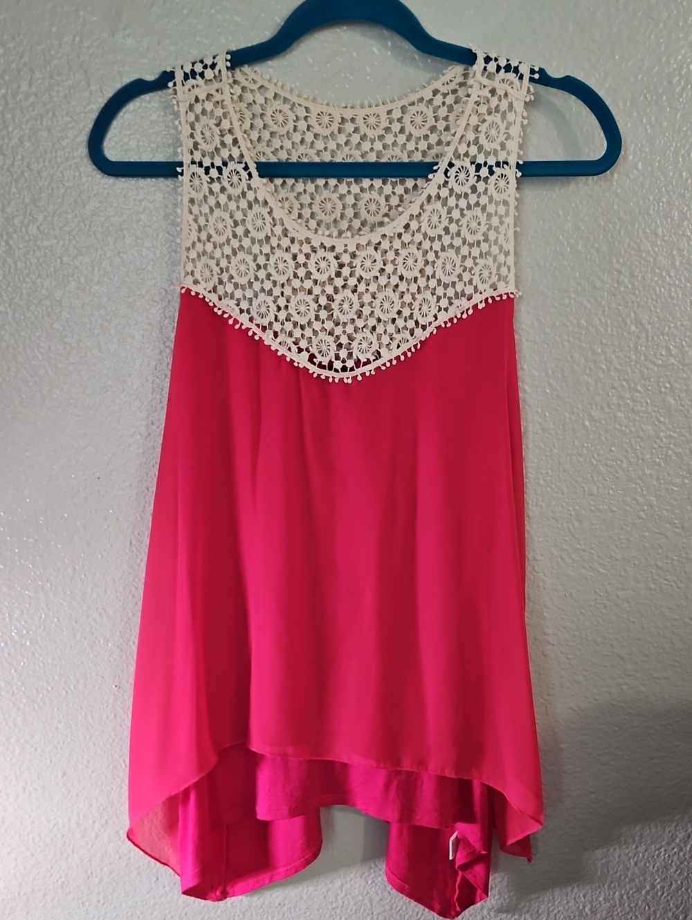 NAÏF Boho Hot Pink Chiffon & Cream Crochet Yoke Tank Top M